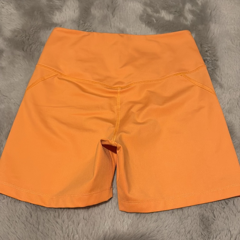 Girlfriend Collective High Rise Run Short - Picture 2 of 4